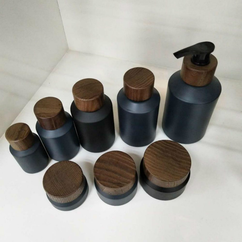60pcs 120ml black matte glass  - Luxury Skincare Jars recension och pris