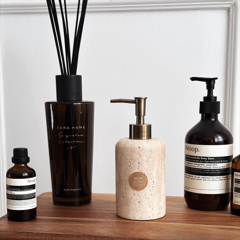 Natural Stone Lotion Dispenser - Luxury Skincare Jars recension och pris