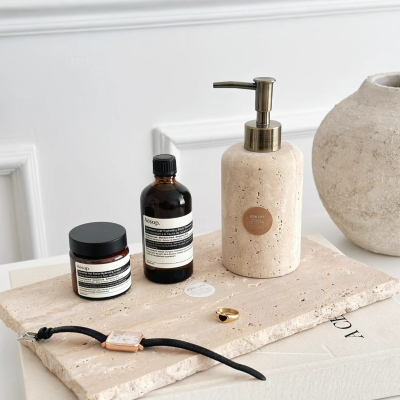 Natural Stone Lotion Dispenser - Luxury Skincare Jars recension och pris
